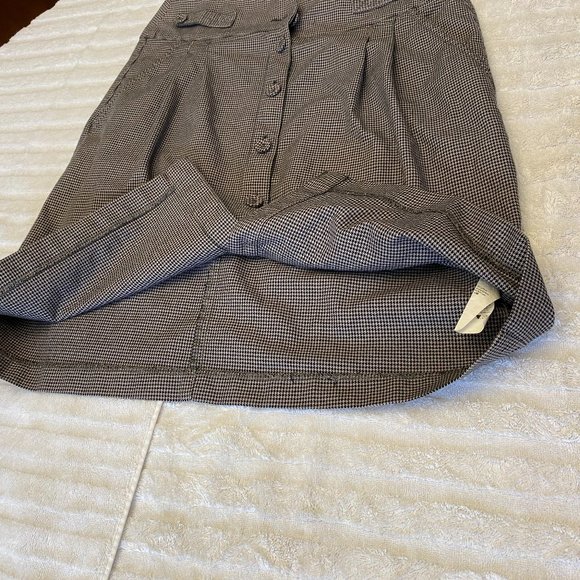 Jackpot knee-length, button-front skirt - Picture 10 of 12